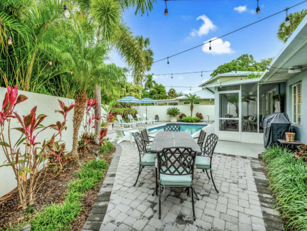 Lido Key Vacation House with Pool Near St. Armands Circle